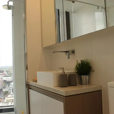 Spectacular Views Of Cbd By Fv With Free Car Park Apartment Brisbane Exterior photo