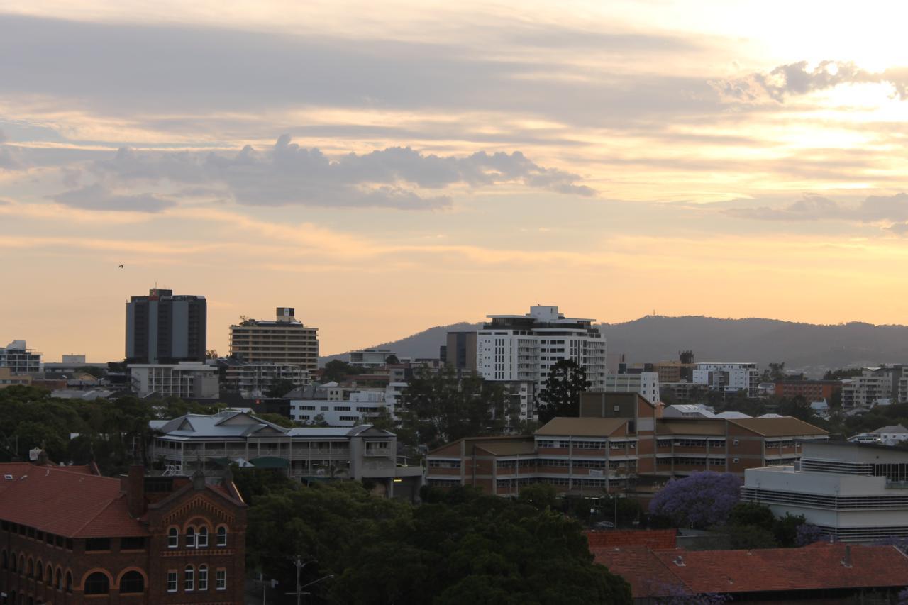 Spectacular Views Of Cbd By Fv With Free Car Park * Brisbane